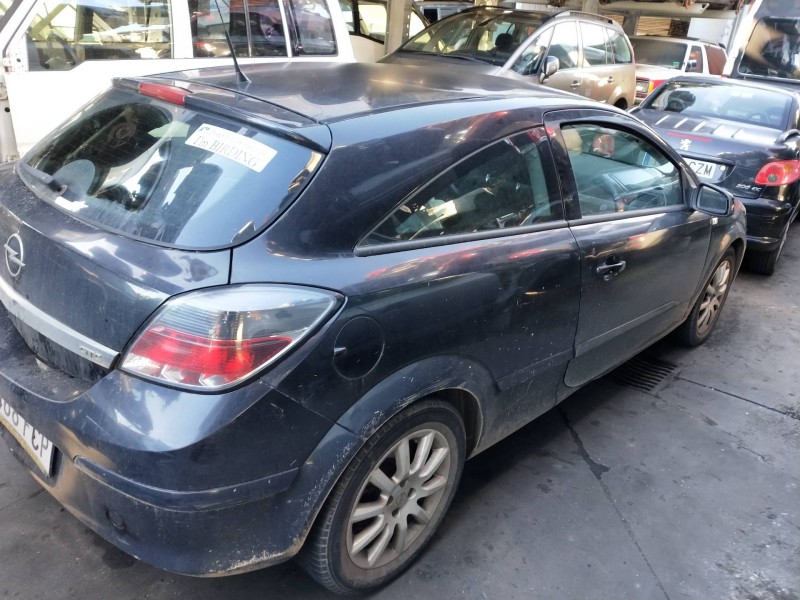 opel astra gtc del año 2006