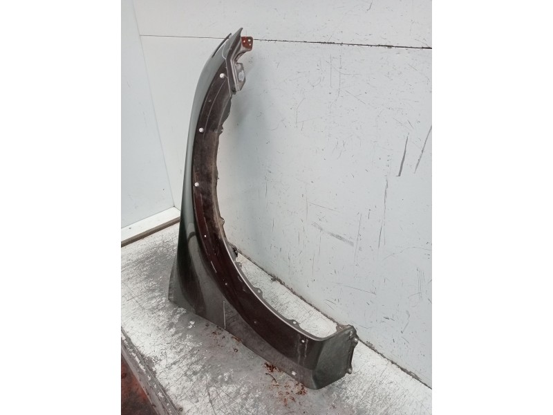 Recambio de aleta delantera derecha para mitsubishi montero (v80/v90) referencia OEM IAM   10 3P