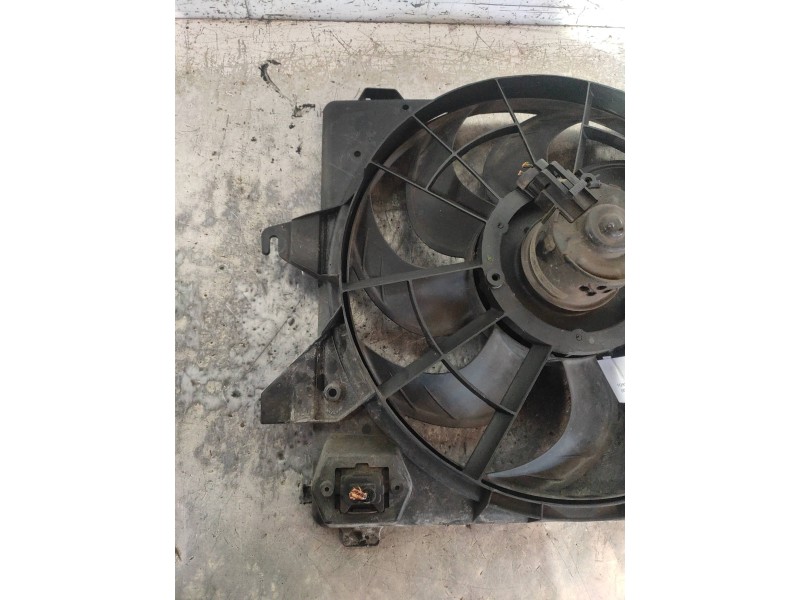 Recambio de electroventilador para ford mondeo berlina/familiar (fd) clx berlina referencia OEM IAM 93BB8C607 93BB8B605CC 