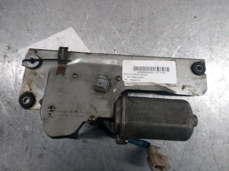 Recambio de motor limpia trasero para mitsubishi montero (l040) 2500 td (2-ptas.) referencia OEM IAM    Recambio de motor limpia trasero para mitsubishi montero (l040) 2500 td (2-ptas.) referencia OEM IAM