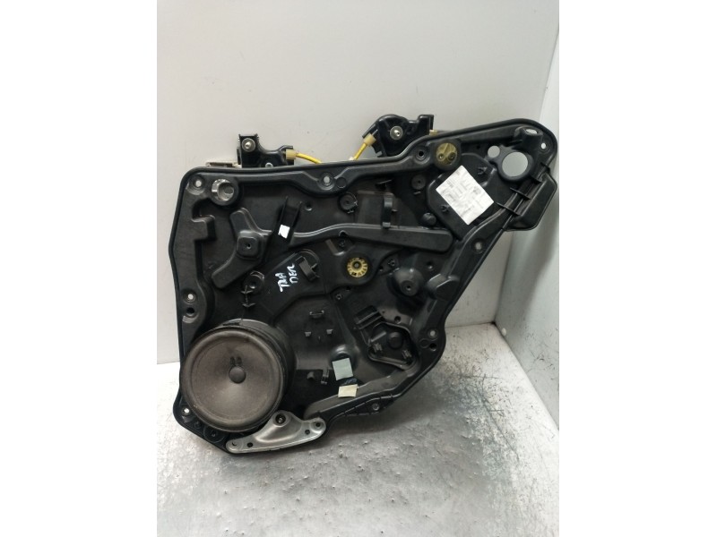 Recambio de elevalunas trasero derecho para mercedes-benz clase cla (w117) shooting brake referencia OEM IAM A2047601634 5P A117