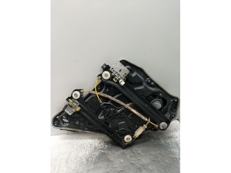 Recambio de elevalunas trasero derecho para mercedes-benz clase cla (w117) shooting brake referencia OEM IAM A2047601634 5P A117