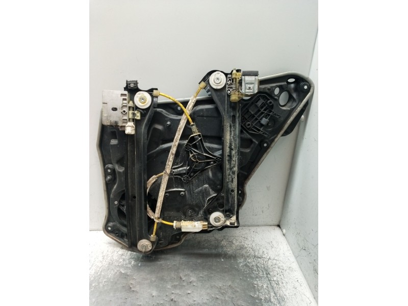 Recambio de elevalunas trasero izquierdo para mercedes-benz clase cla (w117) shooting brake referencia OEM IAM A2047602134 5P A1