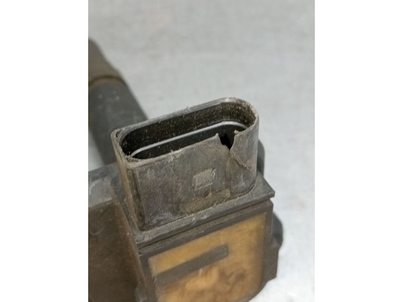 Recambio de bobina encendido para audi a8 (d2) 3.7 v8 32v referencia OEM IAM 06B905115E CM11201 