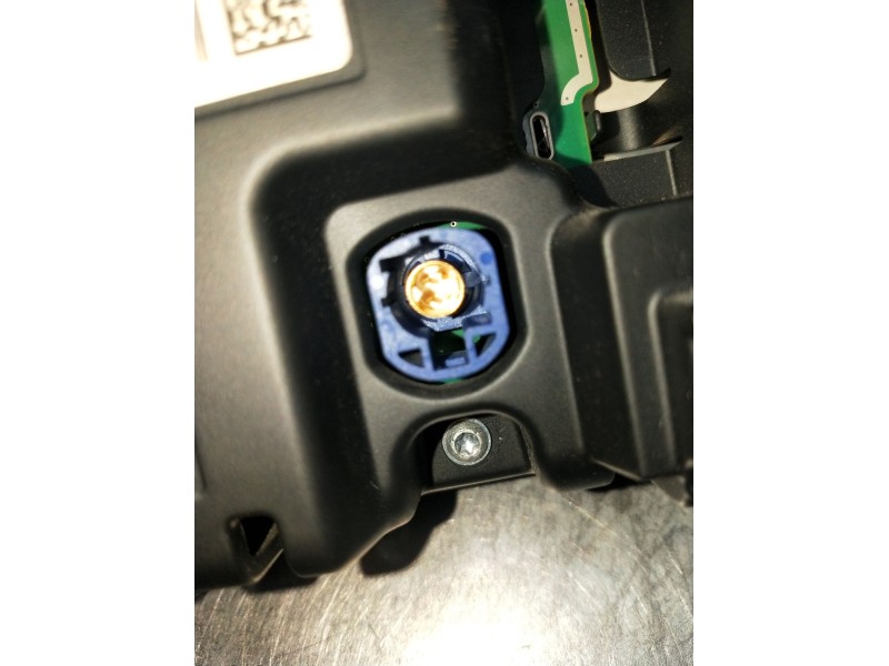 Recambio de pantalla multifuncion para mercedes-benz clase cla (w117) shooting brake referencia OEM IAM A1669007814 A2189027902 