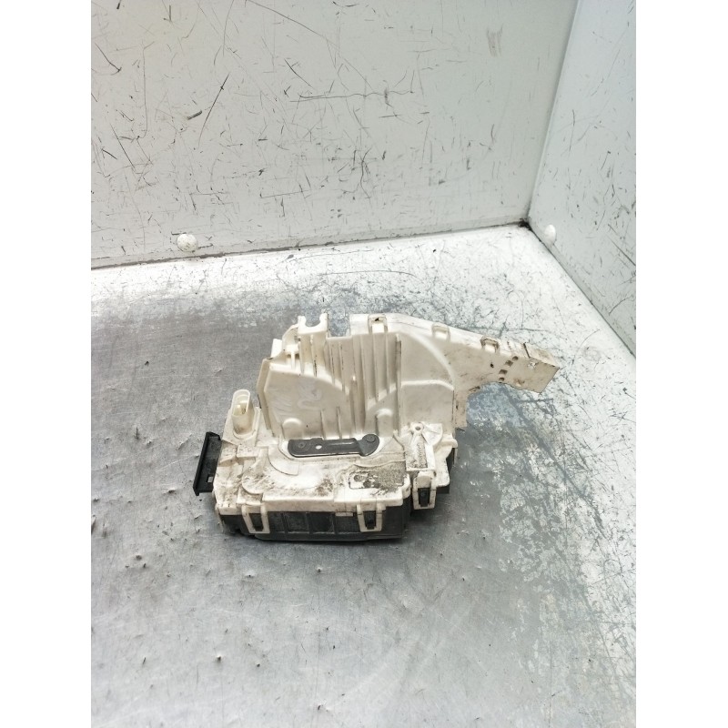 Recambio de motor cierre centralizado delantero derecho para mercedes-benz clase cla (w117) shooting brake referencia OEM IAM A0