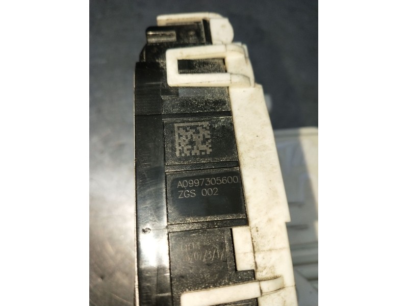 Recambio de motor cierre centralizado delantero derecho para mercedes-benz clase cla (w117) shooting brake referencia OEM IAM A0