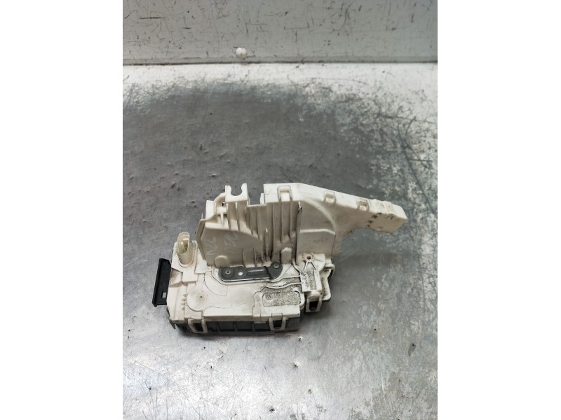 Recambio de motor cierre centralizado trasero derecho para mercedes-benz clase cla (w117) shooting brake referencia OEM IAM A099