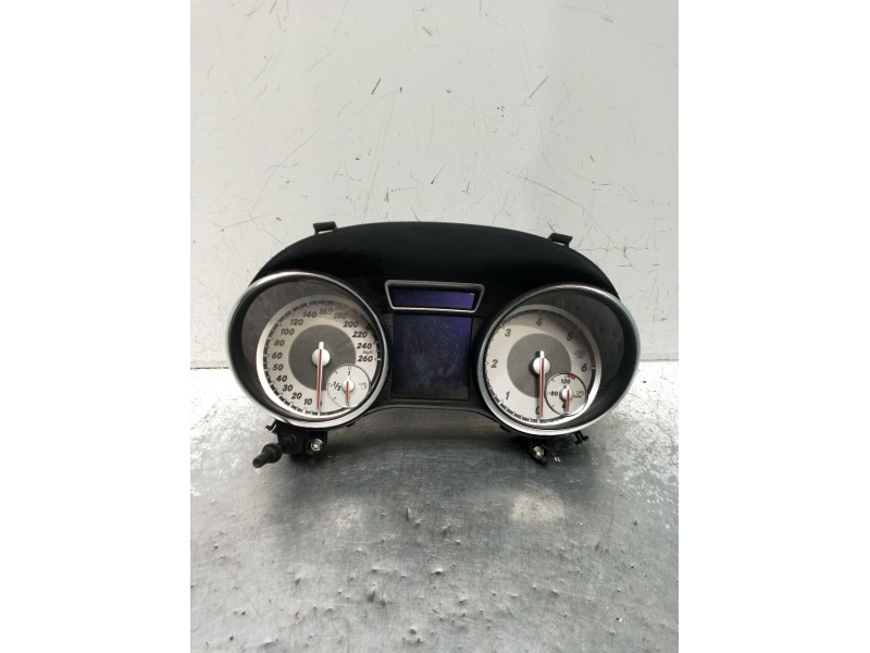 Recambio de cuadro instrumentos para mercedes-benz clase cla (w117) shooting brake referencia OEM IAM A1179007901 0263967139 A11