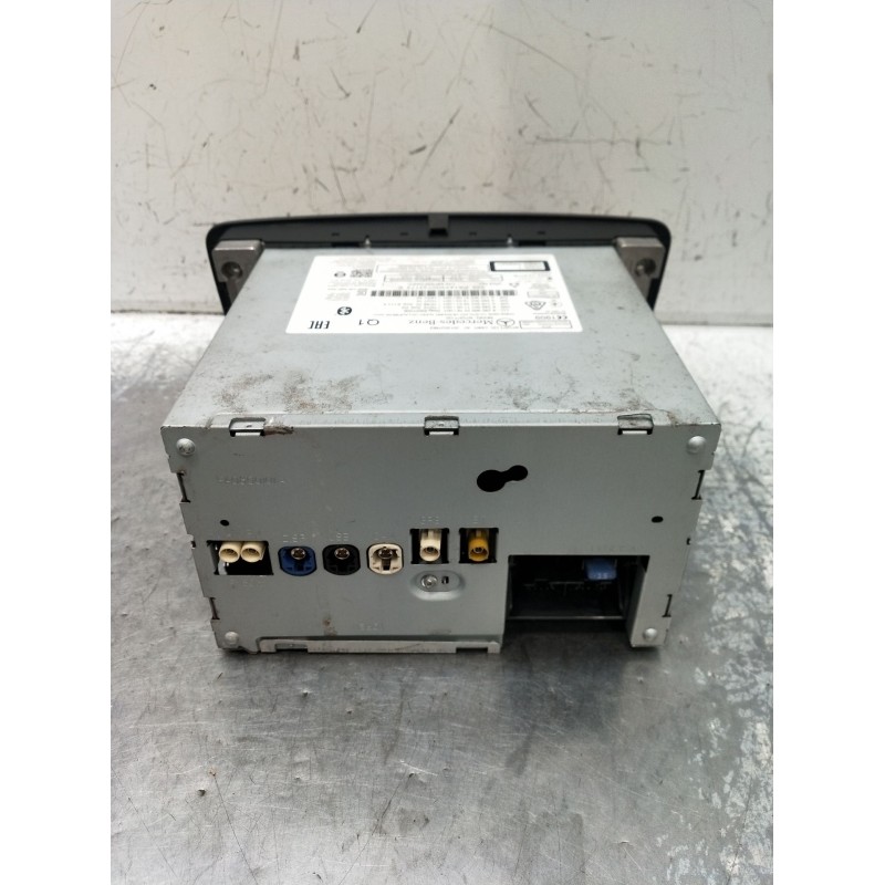 Recambio de sistema audio / radio cd para mercedes-benz clase cla (w117) shooting brake referencia OEM IAM A2469002318 A24690111