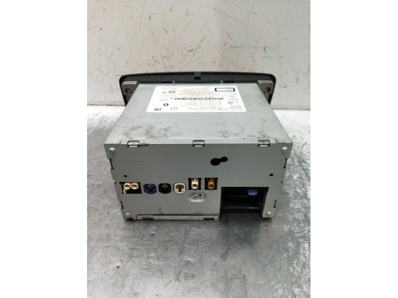 Recambio de sistema audio / radio cd para mercedes-benz clase cla (w117) shooting brake referencia OEM IAM A2469002318 A24690111