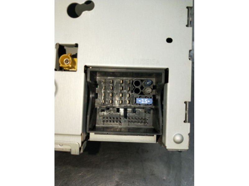 Recambio de sistema audio / radio cd para mercedes-benz clase cla (w117) shooting brake referencia OEM IAM A2469002318 A24690111