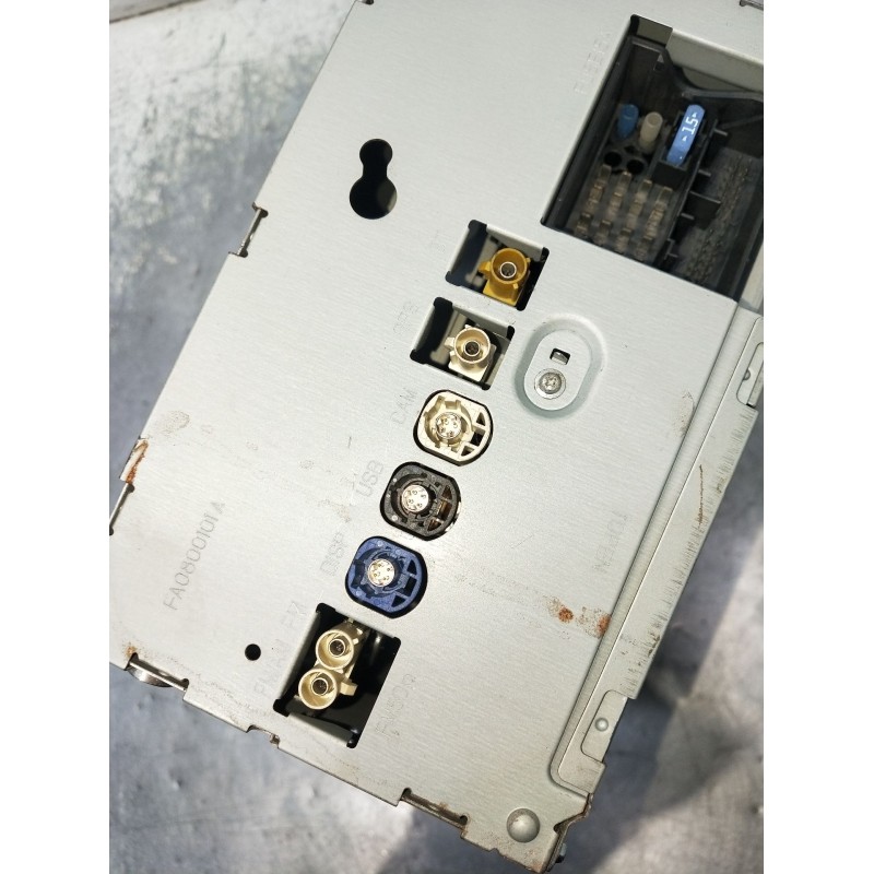 Recambio de sistema audio / radio cd para mercedes-benz clase cla (w117) shooting brake referencia OEM IAM A2469002318 A24690111