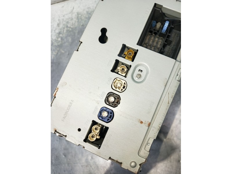 Recambio de sistema audio / radio cd para mercedes-benz clase cla (w117) shooting brake referencia OEM IAM A2469002318 A24690111