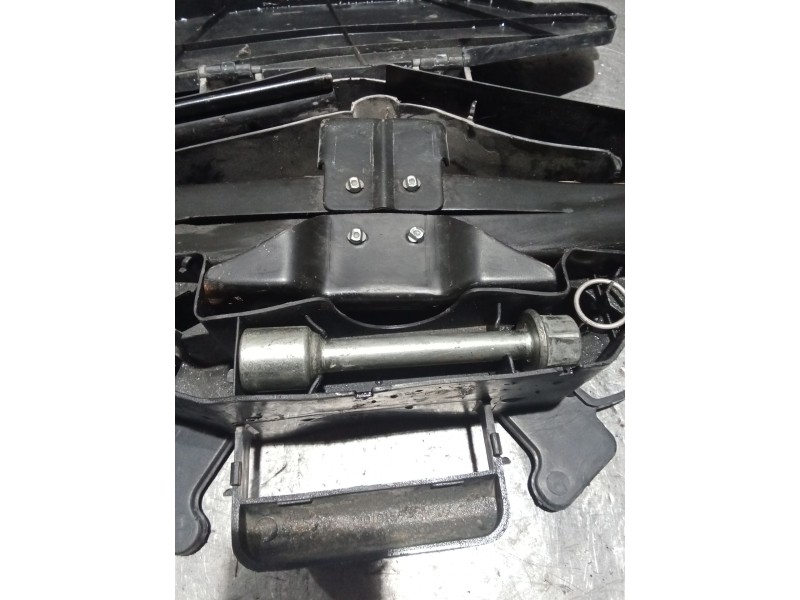 Recambio de gato para nissan primastar furgoneta (x83) 2.0 dci 90 referencia OEM IAM   06