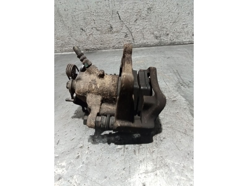 Recambio de pinza freno trasera derecha para nissan primastar furgoneta (x83) 2.0 dci 90 referencia OEM IAM   06