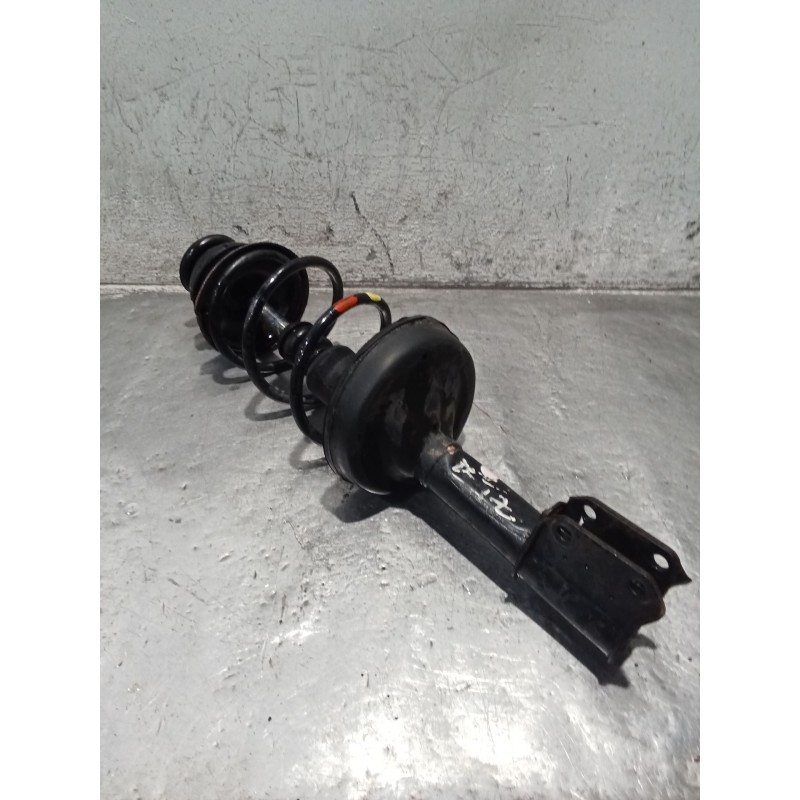 Recambio de amortiguador delantero izquierdo para renault clio ii (bb_, cb_) 1.2 16v (bb05, bb0w, bb11, bb27, bb2t, bb2u, bb2v, 
