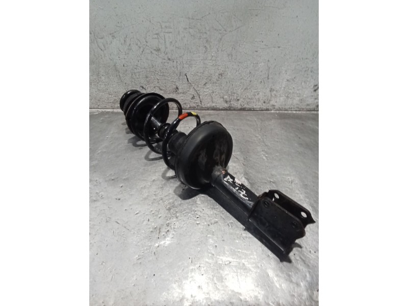 Recambio de amortiguador delantero izquierdo para renault clio ii (bb_, cb_) 1.2 16v (bb05, bb0w, bb11, bb27, bb2t, bb2u, bb2v, 