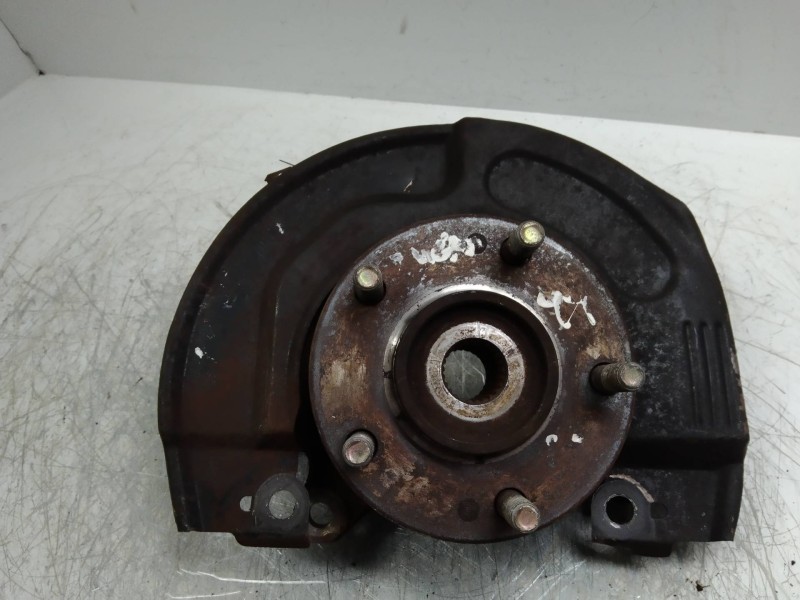 Recambio de mangueta delantera izquierda para mitsubishi space wagon (n80/n90) 2,4 glx referencia OEM IAM   