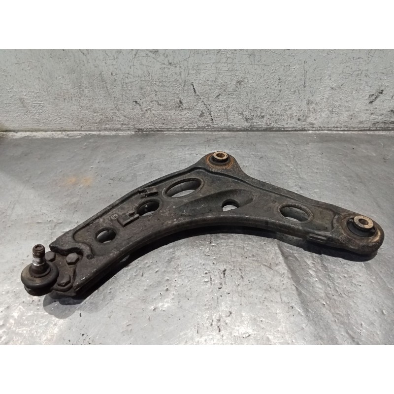 Recambio de brazo suspension inferior delantero izquierdo para nissan primastar furgoneta (x83) 2.0 dci 90 referencia OEM IAM   