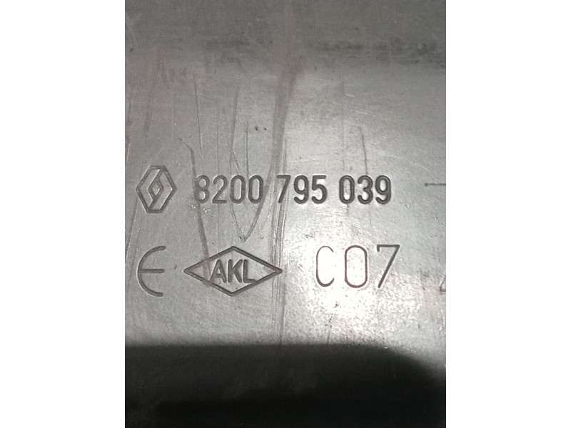 Recambio de carter para nissan primastar furgoneta (x83) 2.0 dci 90 referencia OEM IAM 8200795039  06