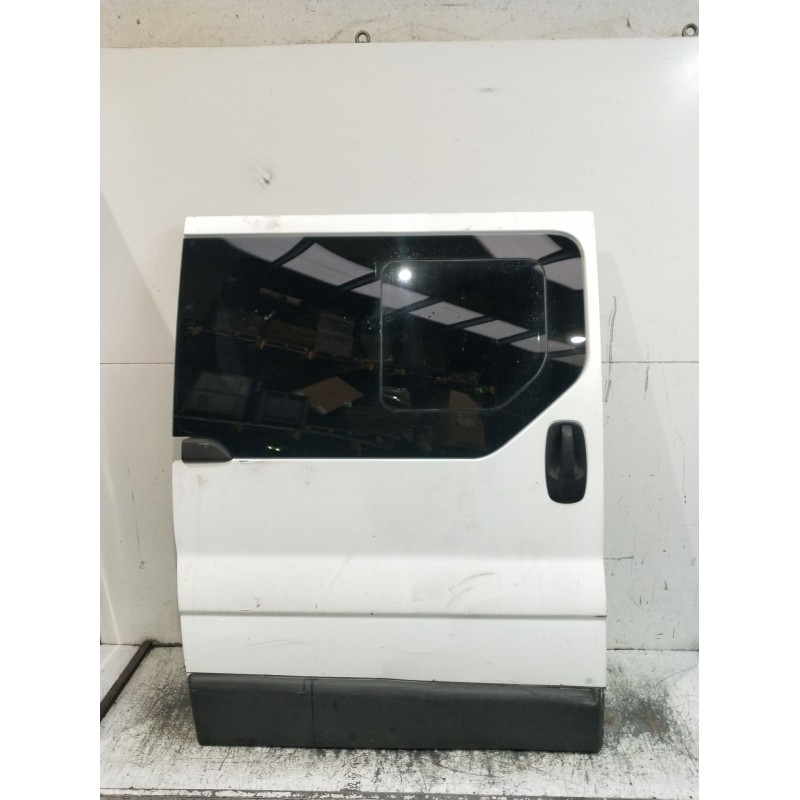 Recambio de puerta lateral corredera derecha para nissan primastar furgoneta (x83) 2.0 dci 90 referencia OEM IAM   3P