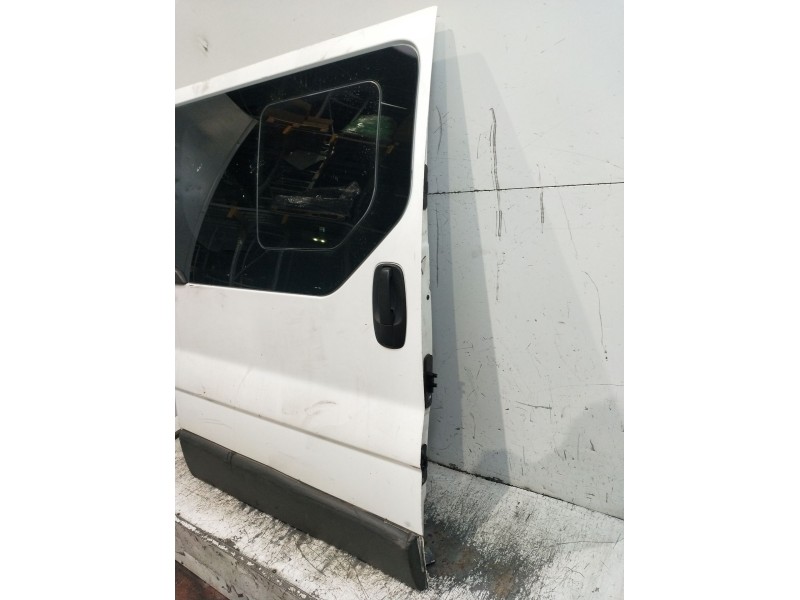 Recambio de puerta lateral corredera derecha para nissan primastar furgoneta (x83) 2.0 dci 90 referencia OEM IAM   3P