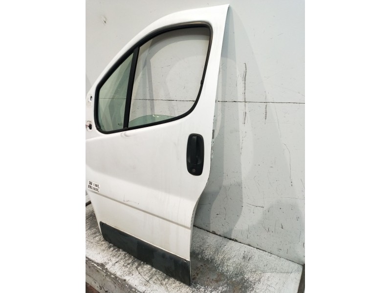 Recambio de puerta delantera izquierda para nissan primastar furgoneta (x83) 2.0 dci 90 referencia OEM IAM   3P