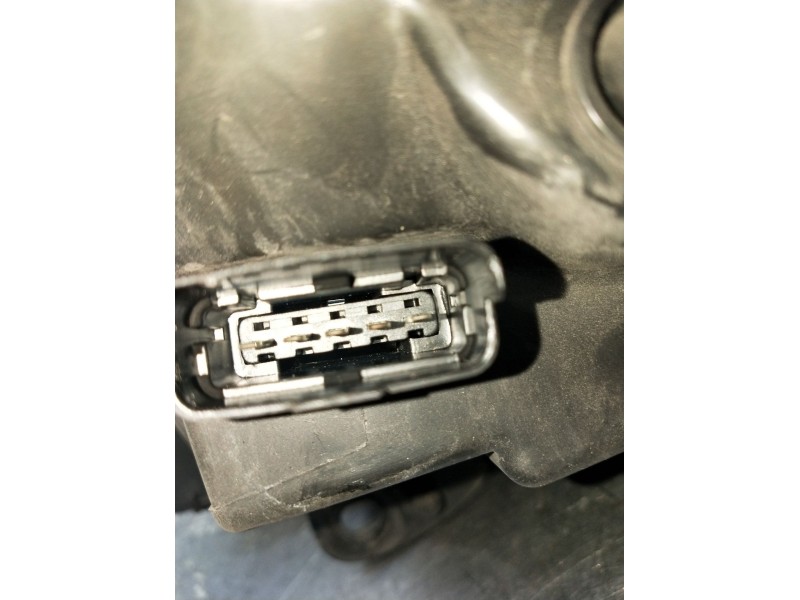 Recambio de faro derecho para renault clio ii (bb_, cb_) 1.2 16v (bb05, bb0w, bb11, bb27, bb2t, bb2u, bb2v, cb05,... referencia 