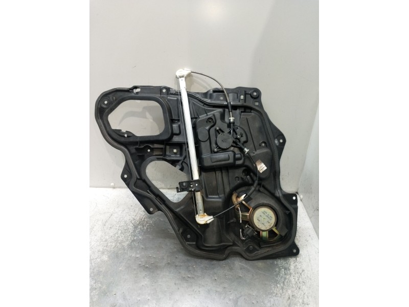 Recambio de elevalunas trasero derecho para mazda 3 sedán (bk) 1.6 di turbo (bk12y) referencia OEM IAM   04 4P