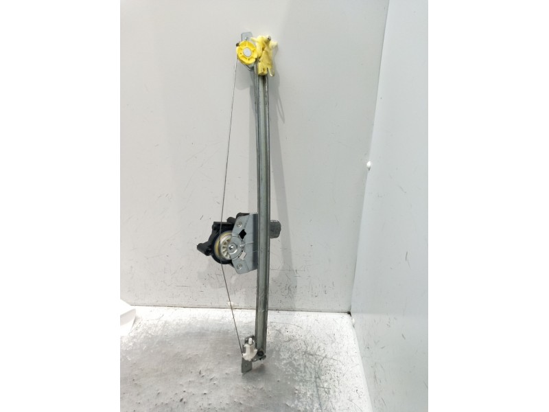 Recambio de elevalunas delantero izquierdo para nissan primastar furgoneta (x83) 2.0 dci 90 referencia OEM IAM   06 3P