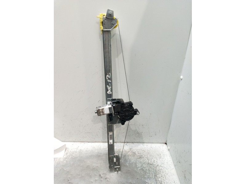 Recambio de elevalunas delantero izquierdo para nissan primastar furgoneta (x83) 2.0 dci 90 referencia OEM IAM   06 3P