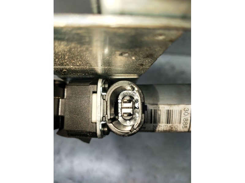 Recambio de elevalunas delantero izquierdo para nissan primastar furgoneta (x83) 2.0 dci 90 referencia OEM IAM   06 3P