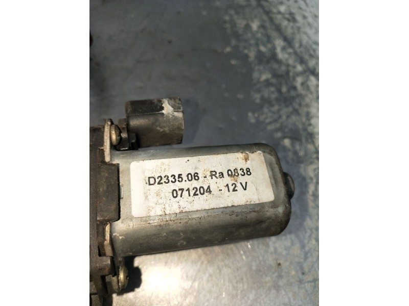 Recambio de elevalunas trasero derecho para alfa romeo 156 sportwagon (932_) 1.9 jtd (932b2b, 932b2c) referencia OEM IAM 071204 