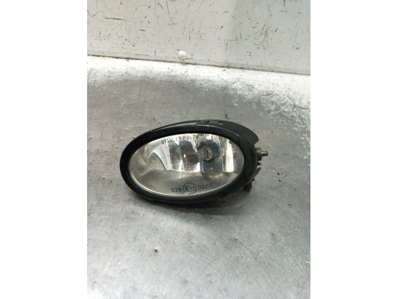 Recambio de faro antiniebla izquierdo para mazda 3 sedán (bk) 1.6 di turbo (bk12y) referencia OEM IAM   04