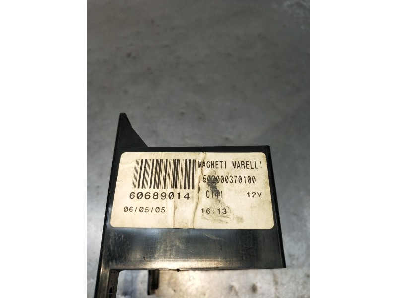 Recambio de pantalla multifuncion para alfa romeo 156 sportwagon (932_) 1.9 jtd (932b2b, 932b2c) referencia OEM IAM 60689014 503