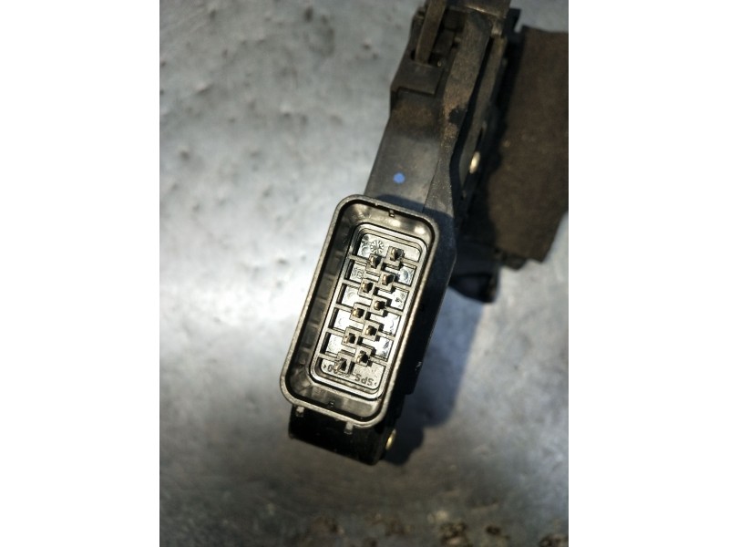 Recambio de motor cierre centralizado delantero izquierdo para mazda 3 sedán (bk) 1.6 di turbo (bk12y) referencia OEM IAM 3N6AA2