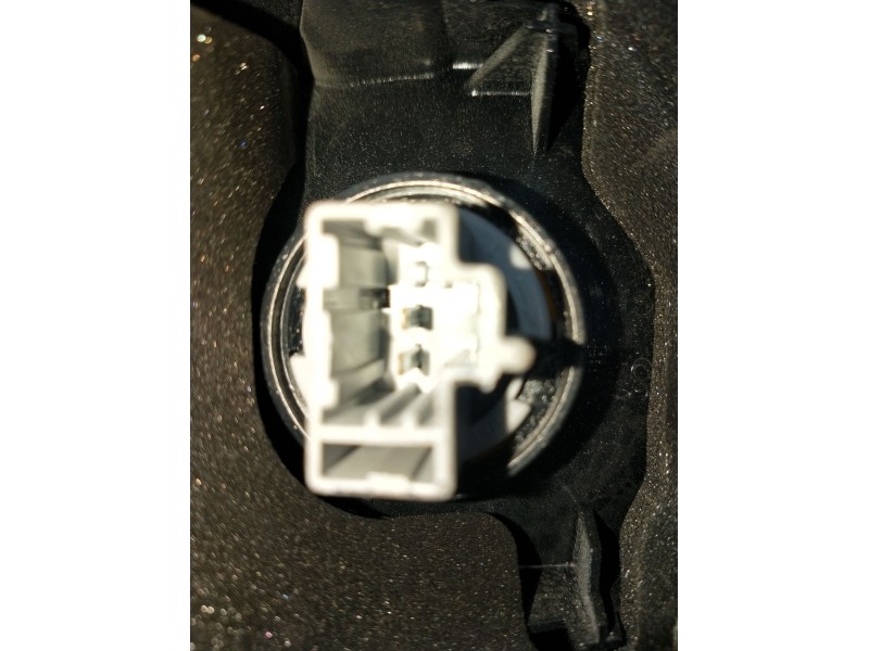 Recambio de piloto trasero derecho para mazda 3 sedán (bk) 1.6 di turbo (bk12y) referencia OEM IAM   04