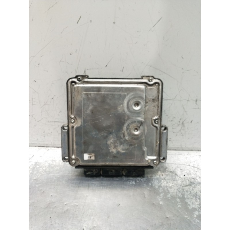 Recambio de centralita motor uce para nissan primastar furgoneta (x83) 2.0 dci 90 referencia OEM IAM 0281014648 8200666516 1039S