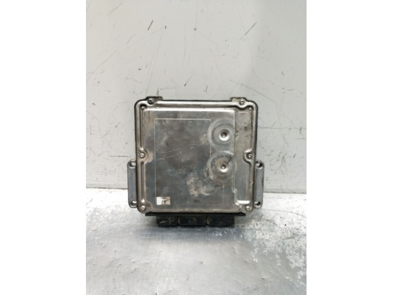 Recambio de centralita motor uce para nissan primastar furgoneta (x83) 2.0 dci 90 referencia OEM IAM 0281014648 8200666516 1039S