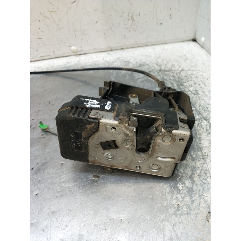 Recambio de motor cierre centralizado delantero izquierdo para nissan primastar furgoneta (x83) 2.0 dci 90 referencia OEM IAM 82