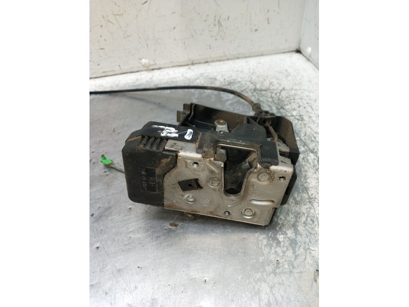 Recambio de motor cierre centralizado delantero izquierdo para nissan primastar furgoneta (x83) 2.0 dci 90 referencia OEM IAM 82