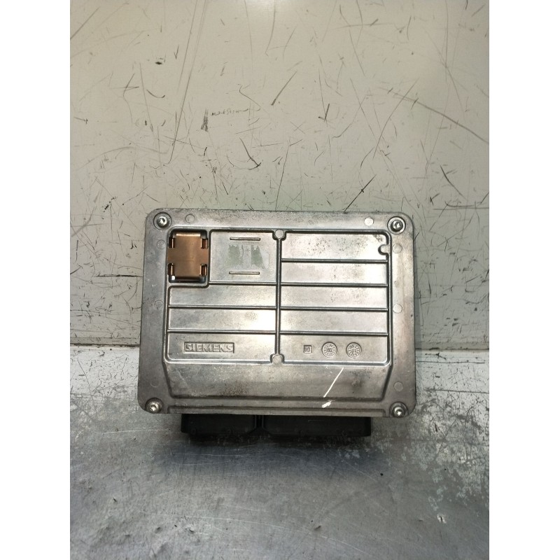 Recambio de centralita motor uce para audi a3 (8l1) 1.6 referencia OEM IAM 5WP4016704 06A906033J 208502R031 00