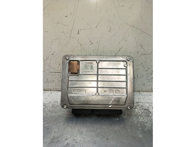 Recambio de centralita motor uce para audi a3 (8l1) 1.6 referencia OEM IAM 5WP4016704 06A906033J 208502R031 00