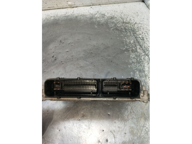 Recambio de centralita motor uce para audi a3 (8l1) 1.6 referencia OEM IAM 5WP4016704 06A906033J 208502R031 00