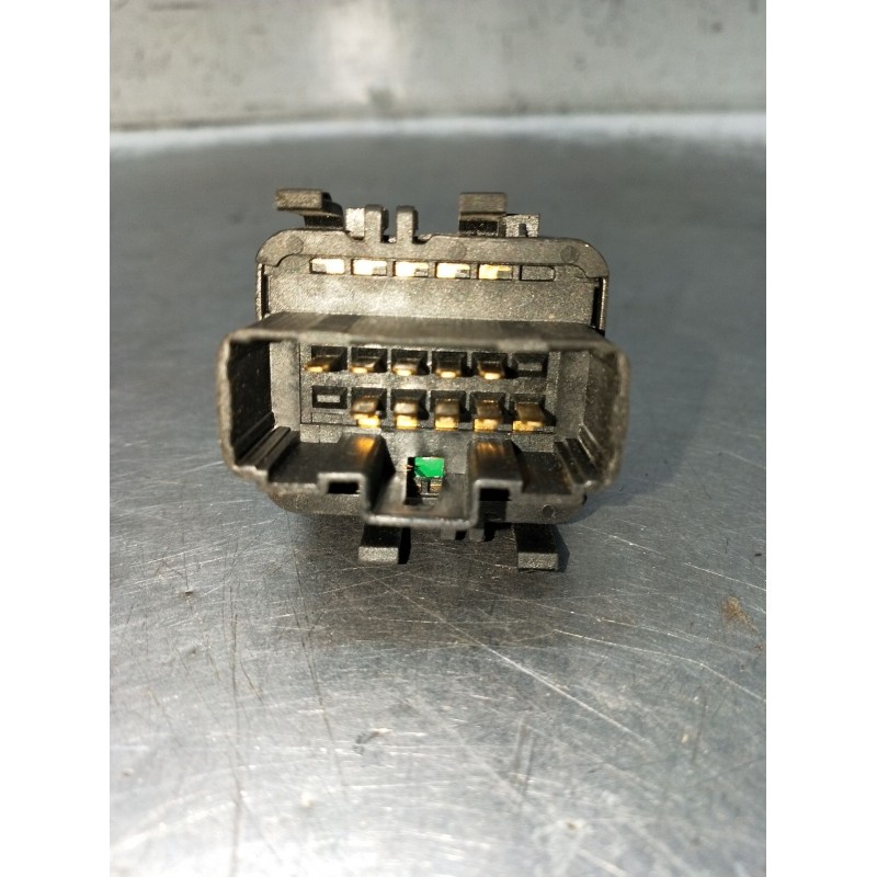 Recambio de mando elevalunas delantero izquierdo para nissan primastar furgoneta (x83) 2.0 dci 90 referencia OEM IAM   06 3P