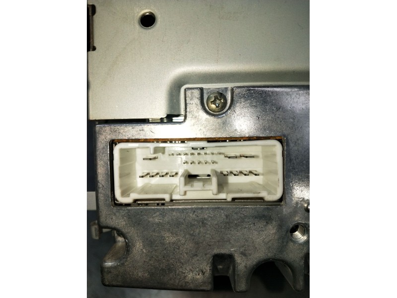 Recambio de sistema audio / radio cd para mazda 3 sedán (bk) 1.6 di turbo (bk12y) referencia OEM IAM 05D1B09961 14794008 04