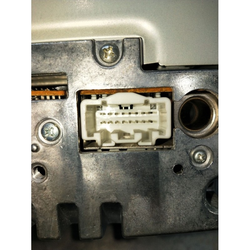 Recambio de sistema audio / radio cd para mazda 3 sedán (bk) 1.6 di turbo (bk12y) referencia OEM IAM 05D1B09961 14794008 04