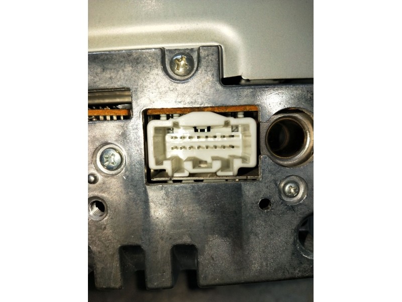 Recambio de sistema audio / radio cd para mazda 3 sedán (bk) 1.6 di turbo (bk12y) referencia OEM IAM 05D1B09961 14794008 04