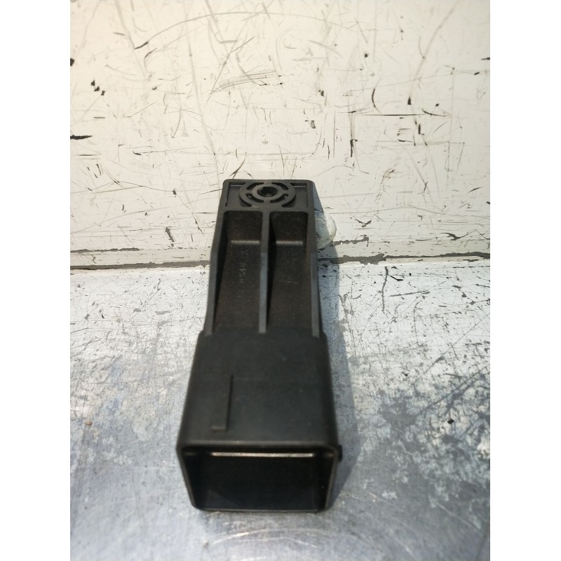 Recambio de caja precalentamiento para mazda 3 sedán (bk) 1.6 di turbo (bk12y) referencia OEM IAM 51252003 3M5T12A343AA 04